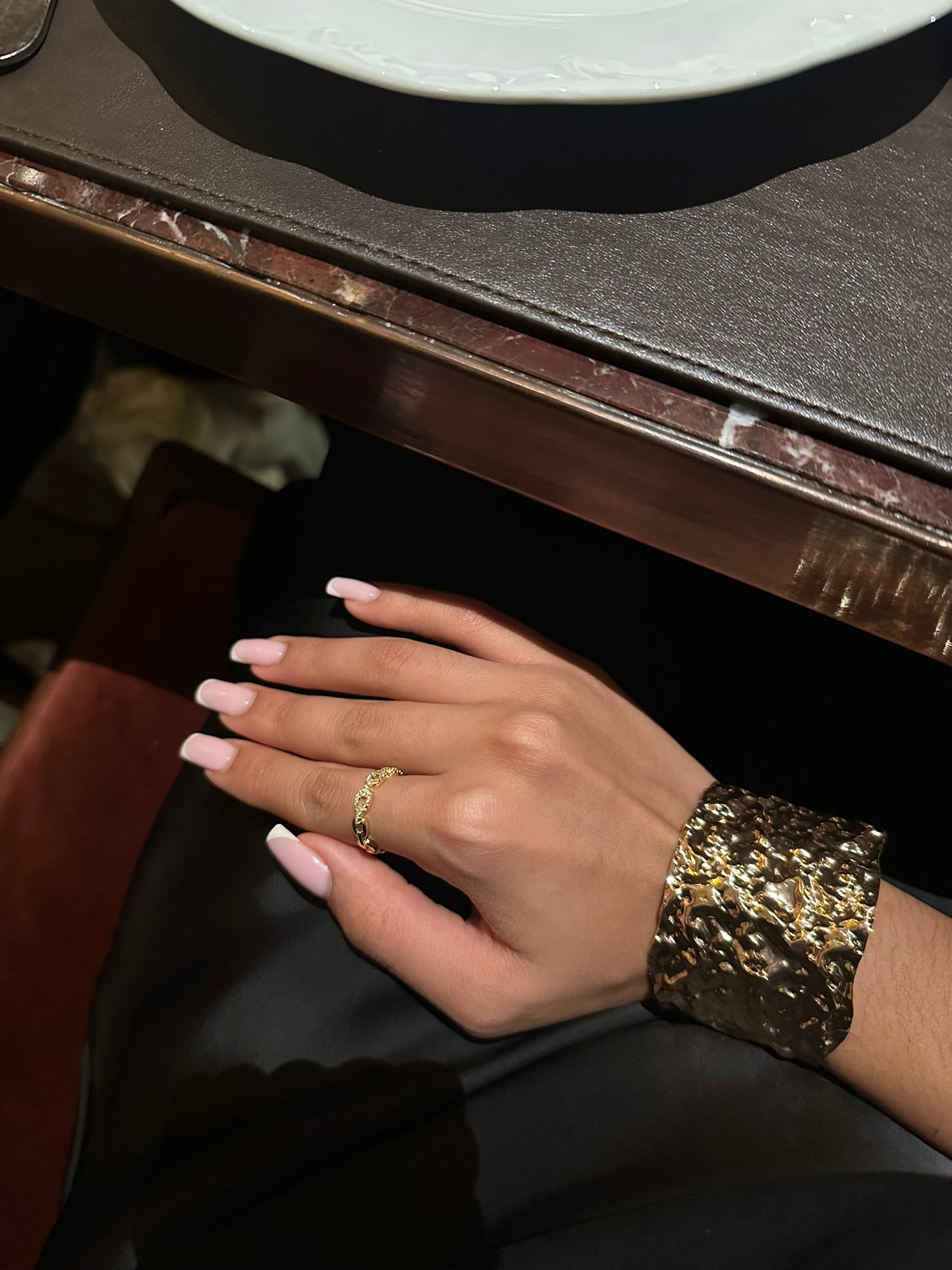 MANCHETTE ÉLISABETH