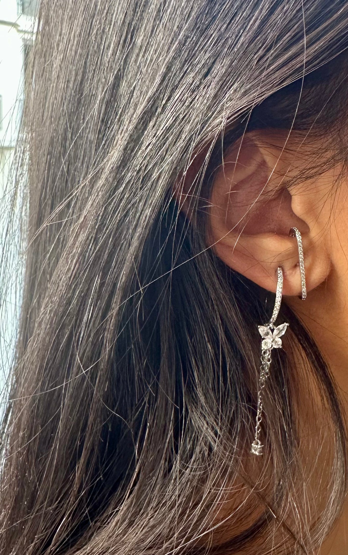 BOUCLE D'OREILLES AVEC PAPILLON SILVER- ALYA