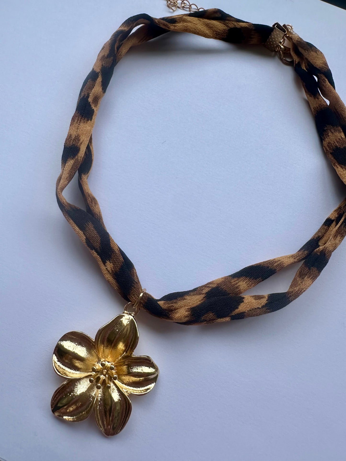 COLLIER TENDANCE LEOPARD -SAVANA