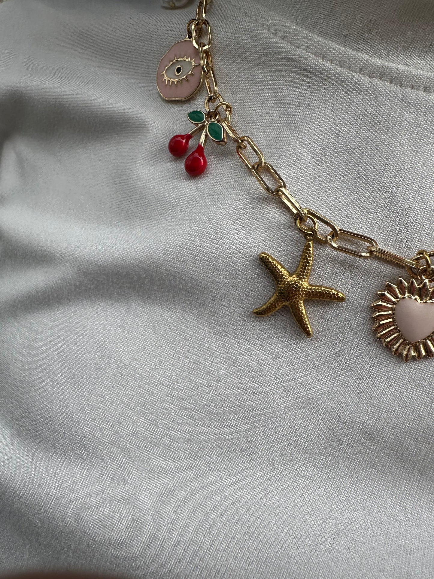 COLLIER À CHARMS -LOLA