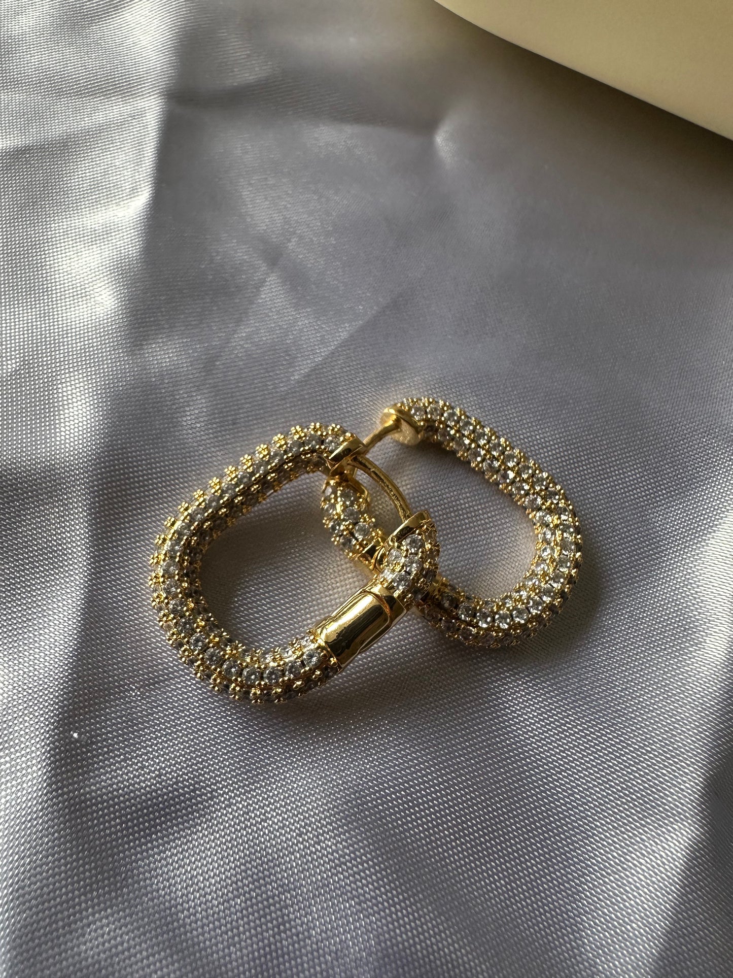 BOUCLES D'OREILLES DIANA